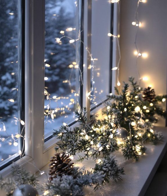 Affordable Holiday Decorating Tips for Small Spaces